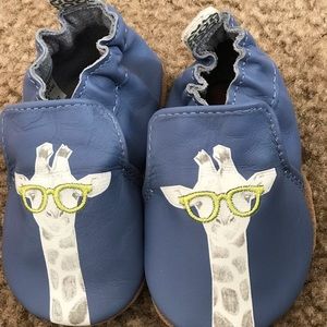 Baby boy Robeez giraffe soft sole shoes
